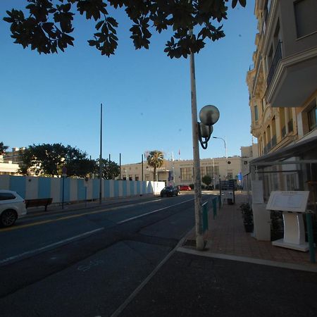 Charmant 2P Moderne Avec Terrasse, Parking Prive, En Plein Centre De Menton, A 2 Pas De La Mer - Fr-1-196-200 ภายนอก รูปภาพ